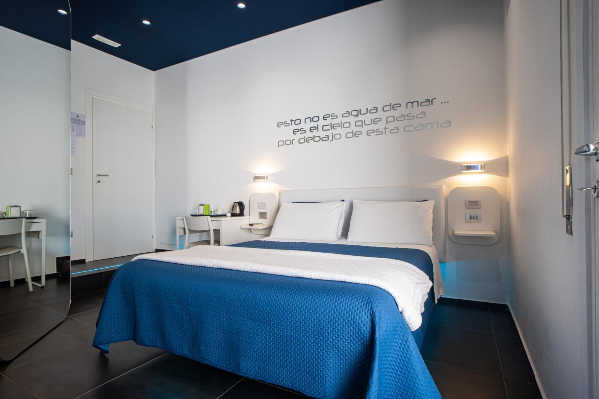 Skyhouse Beverello Napoli Ngoại thất bức ảnh
