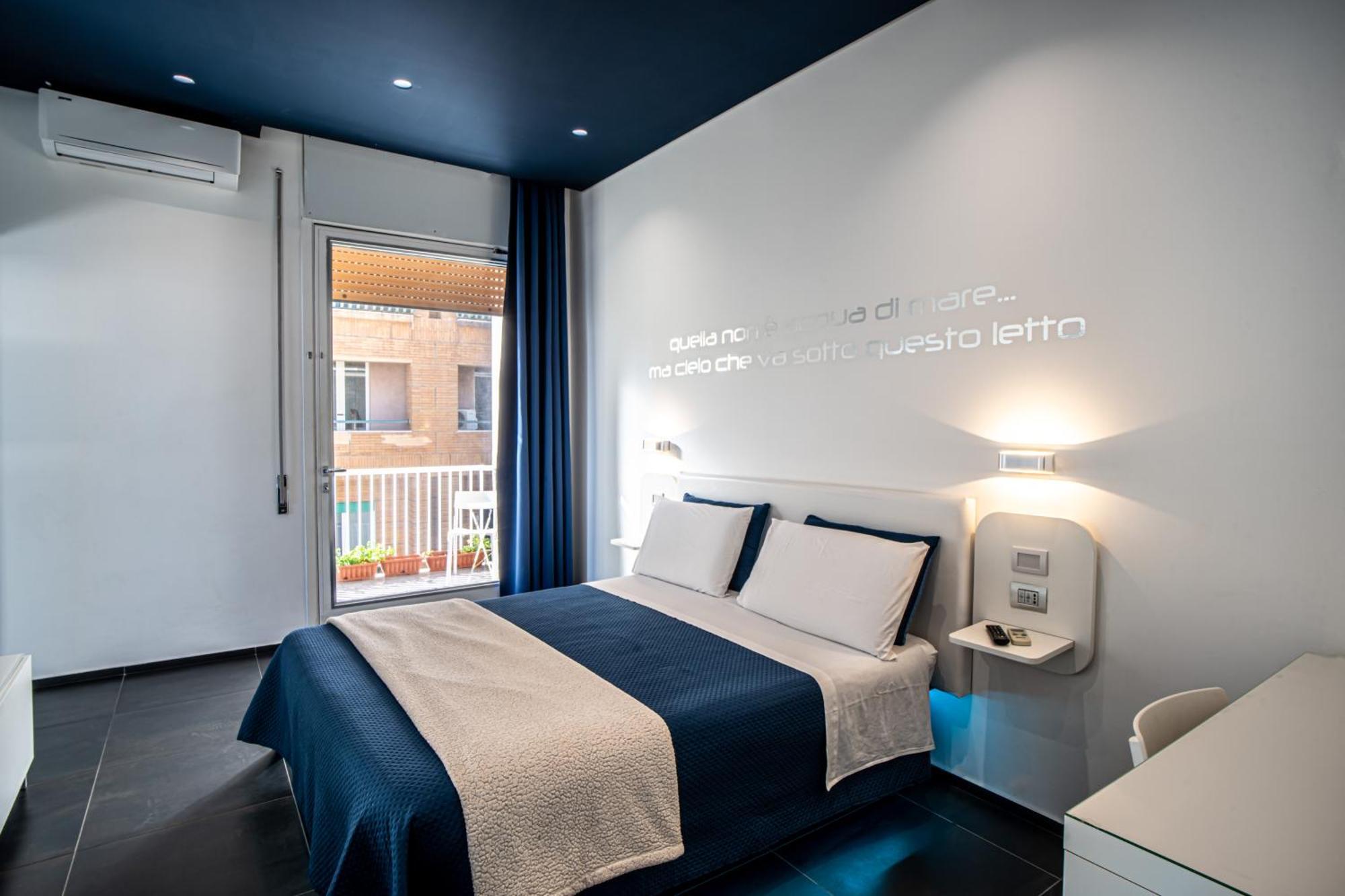 Skyhouse Beverello Napoli Ngoại thất bức ảnh